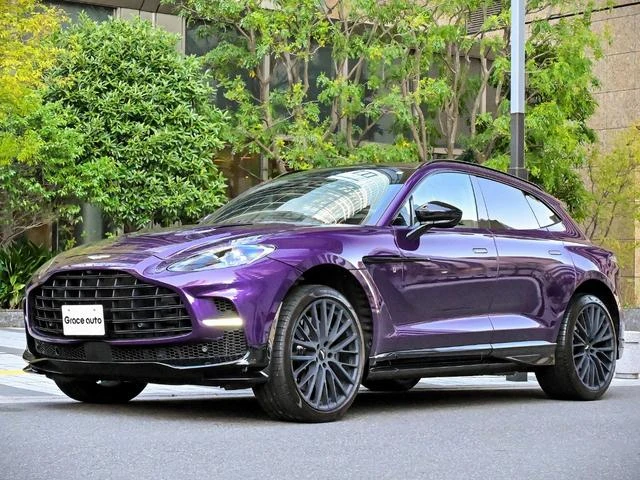 Aston Martin DBX 707 2