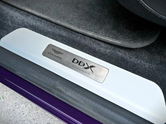 Aston Martin DBX 707 64