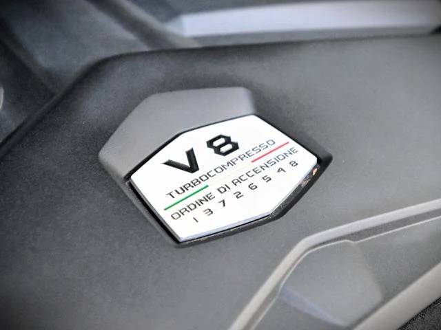 Lamborghini URUS 72