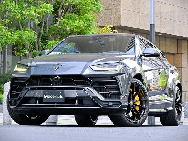 Lamborghini URUS 2