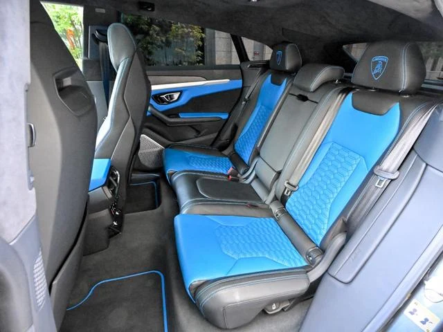 Lamborghini URUS 52
