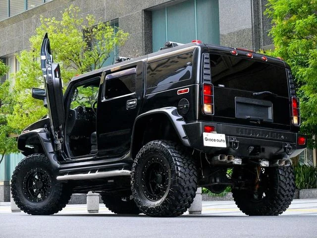 Hummer H2 34