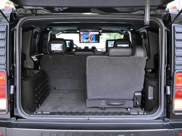 Hummer H2 77