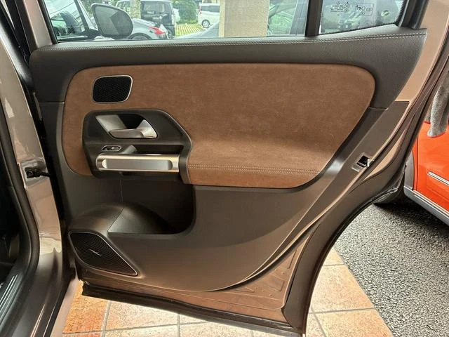 MERCEDES BENZ GLB 19