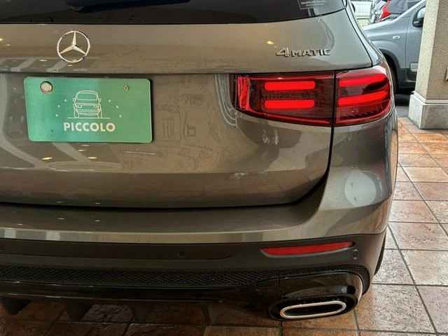 MERCEDES BENZ GLB 40