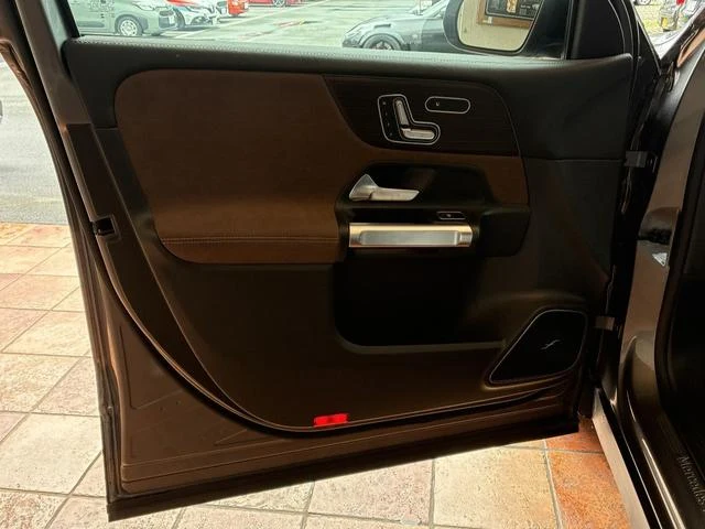 MERCEDES BENZ GLB 16