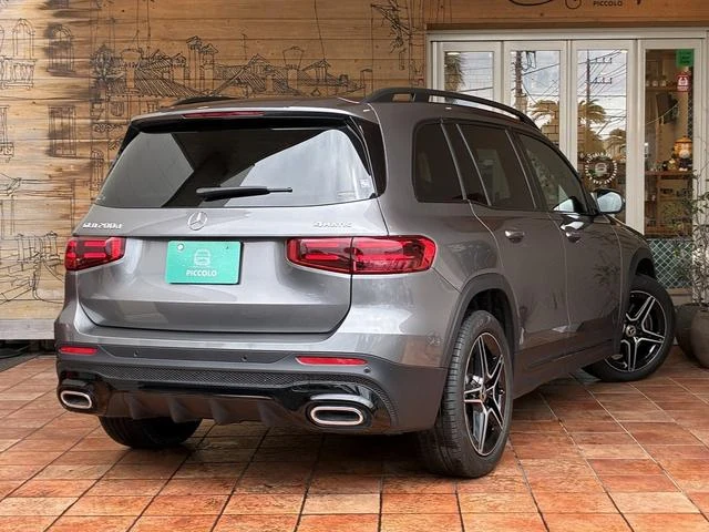 MERCEDES BENZ GLB 4
