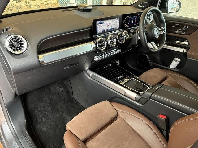 MERCEDES BENZ GLB 6