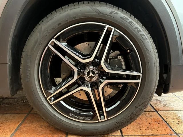 MERCEDES BENZ GLB 29
