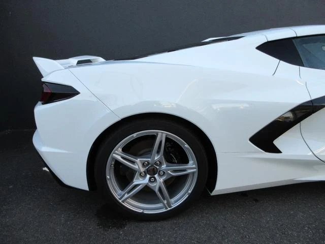 Chevrolet CORVETTE 13