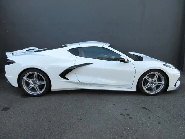 Chevrolet CORVETTE 11