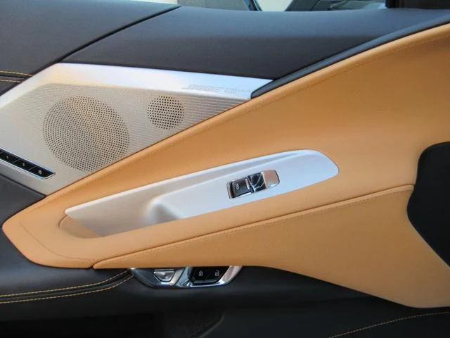 Chevrolet CORVETTE 28