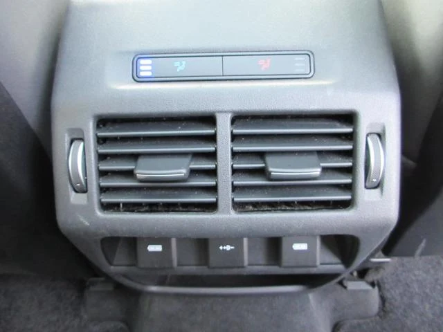 Land Rover DISCOVERY 28