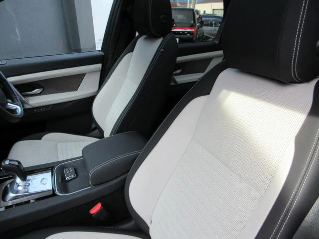 Land Rover DISCOVERY 18