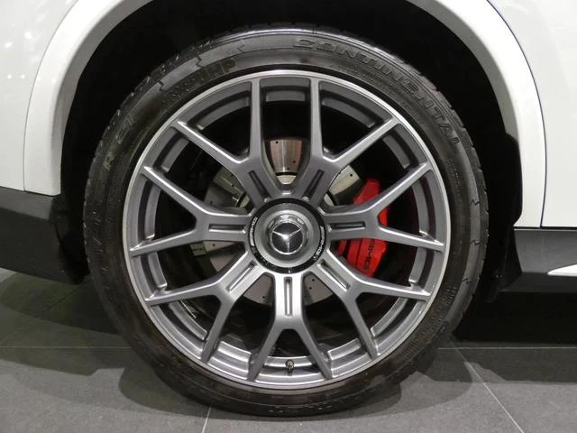 MERCEDES AMG GLC 38