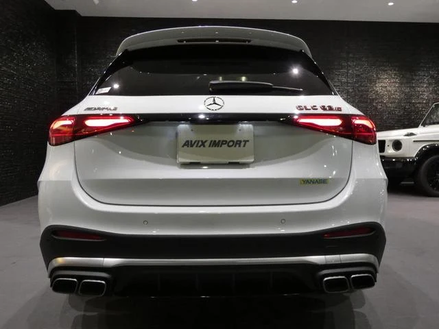 MERCEDES AMG GLC 33