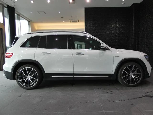 MERCEDES AMG GLB 33