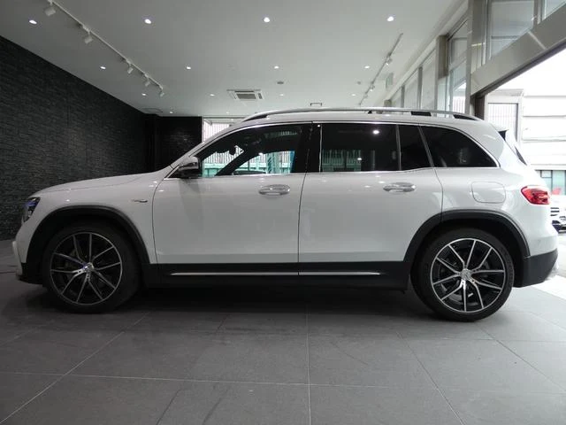 MERCEDES AMG GLB 32