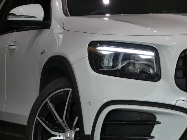 MERCEDES AMG GLB 3