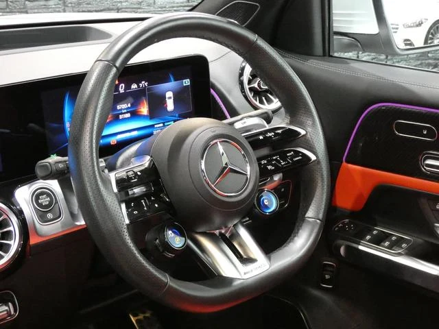 MERCEDES AMG GLB 9