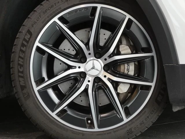 MERCEDES AMG GLB 6