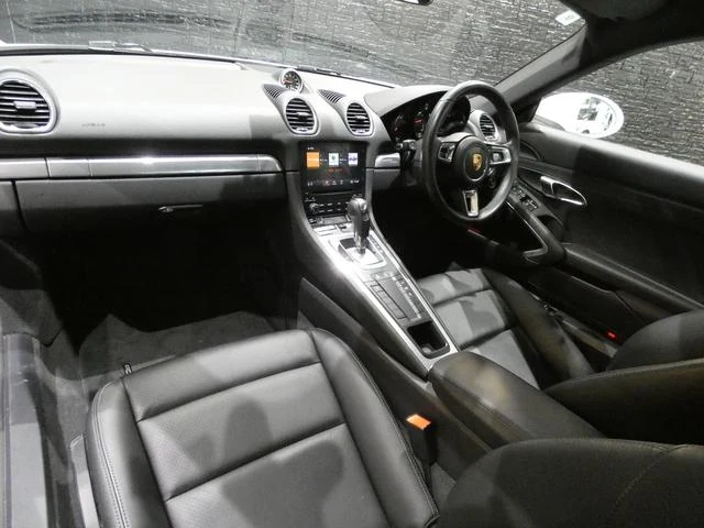 Porsche 718 7