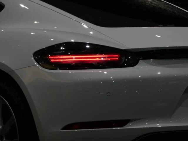 Porsche 718 4