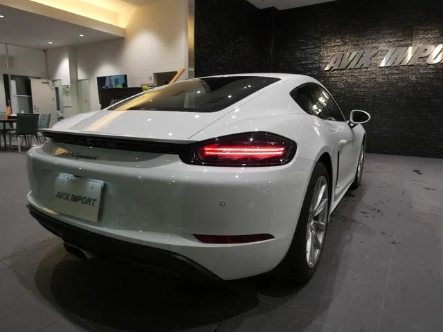 Porsche 718 26
