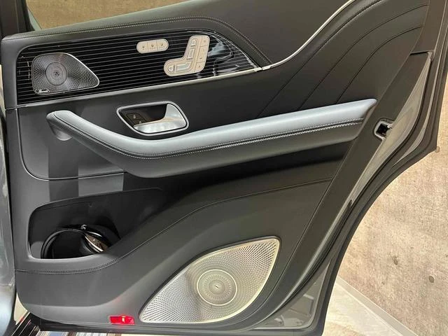 MERCEDES MAYBACH GLS 57