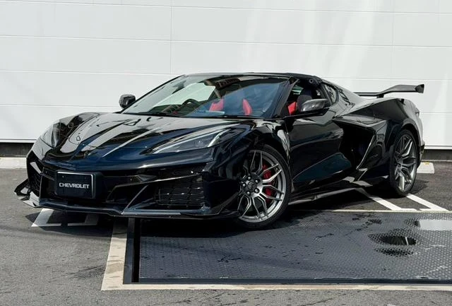 Chevrolet CORVETTE