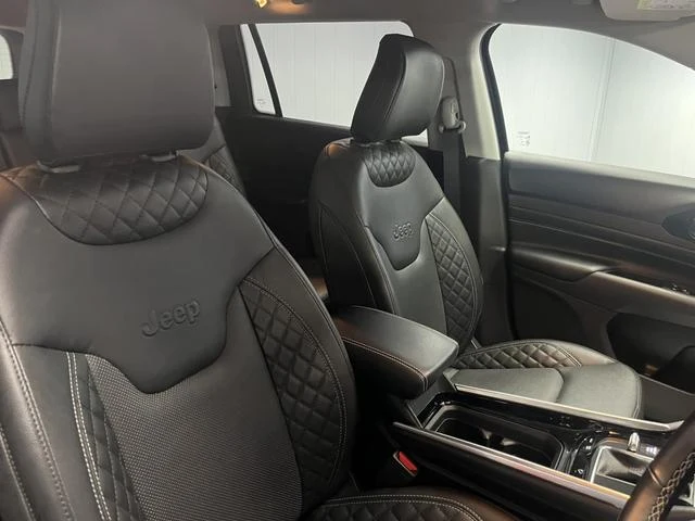 Chrysler JEEP 4