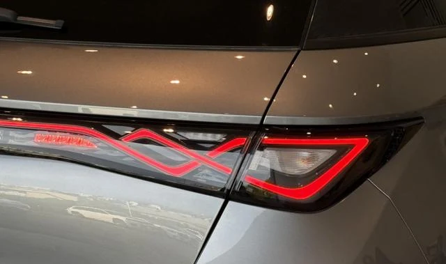 BYD DOLPHIN 53