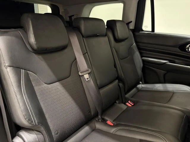 Chrysler JEEP 60