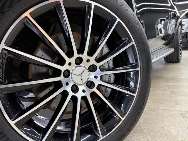 MERCEDES AMG GLC 24