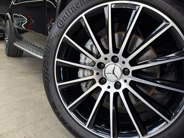 MERCEDES AMG GLC 4