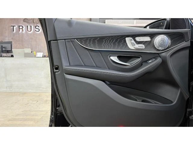 MERCEDES AMG GLC 32