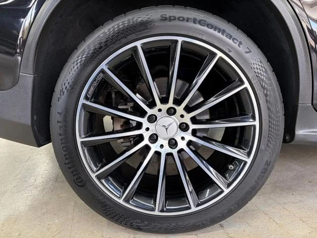 MERCEDES AMG GLC 26