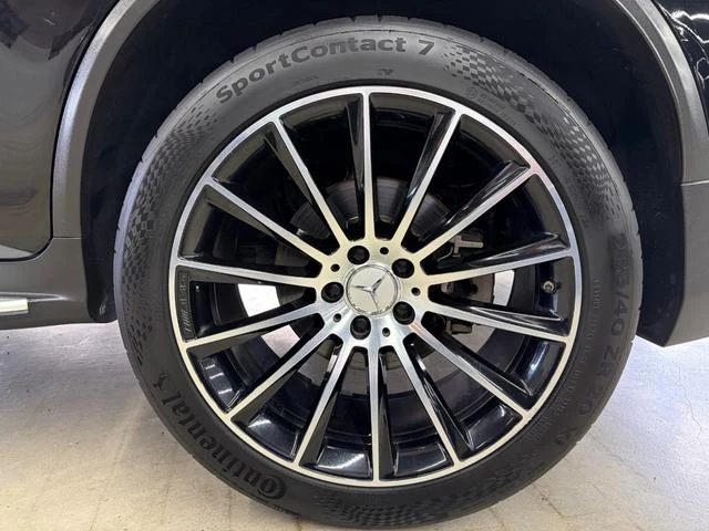 MERCEDES AMG GLC 25
