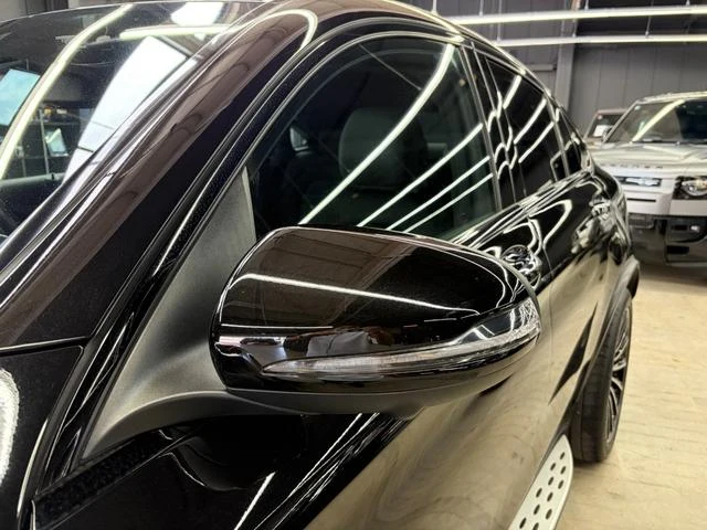 MERCEDES AMG GLC 28