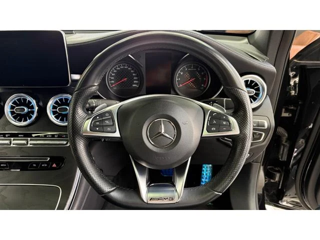 MERCEDES AMG GLC 29