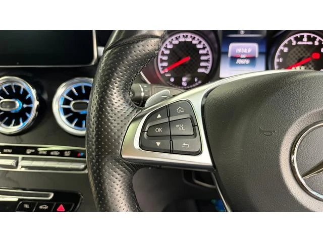 MERCEDES AMG GLC 30