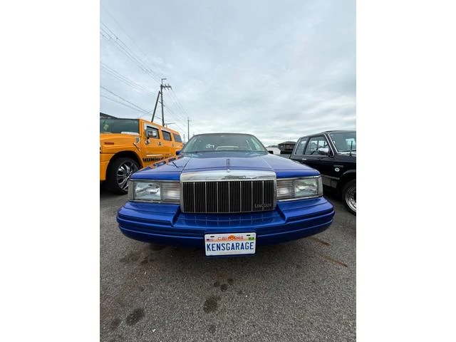 Lincoln TOWNCAR 27