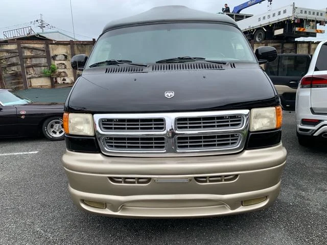 Dodge VAN 2
