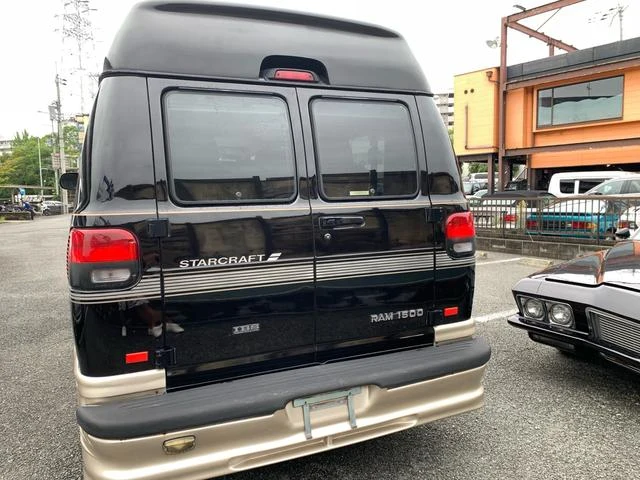Dodge VAN 11