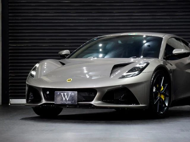 Lotus EMIRA 7