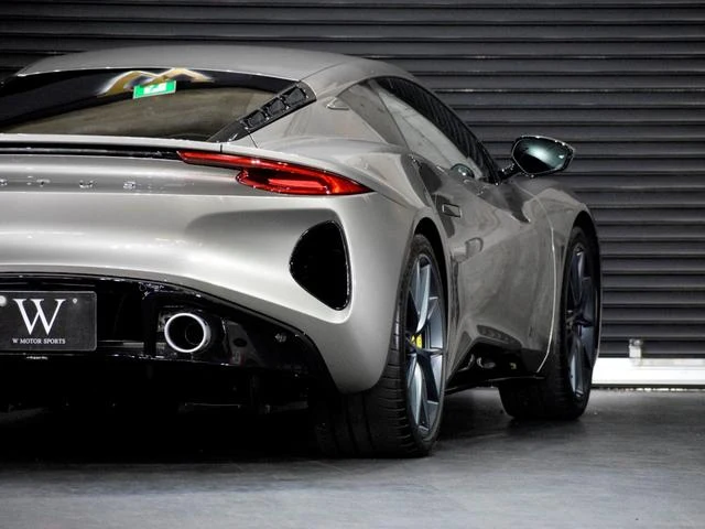 Lotus EMIRA 47