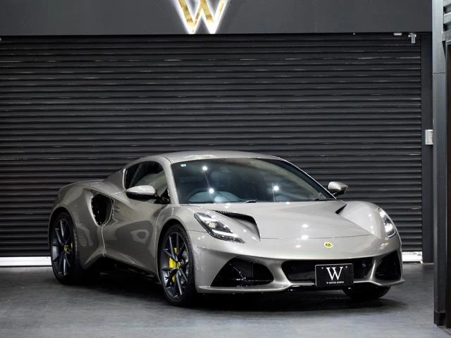 Lotus EMIRA 18