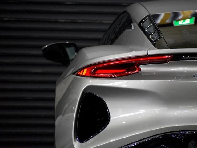 Lotus EMIRA 41