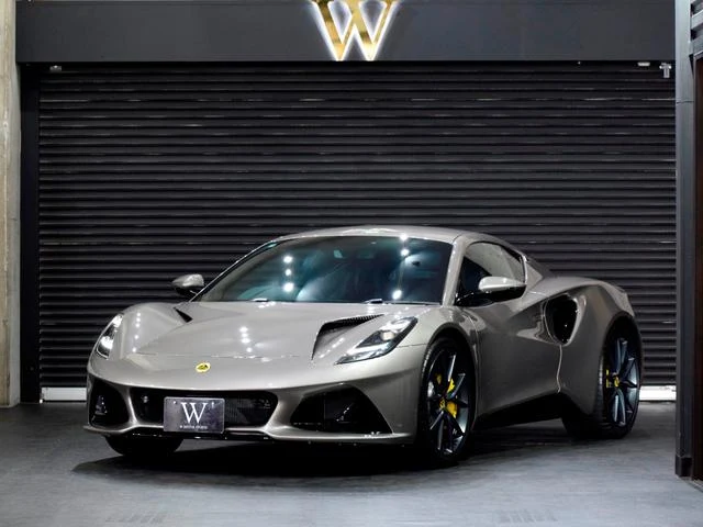 Lotus EMIRA 6