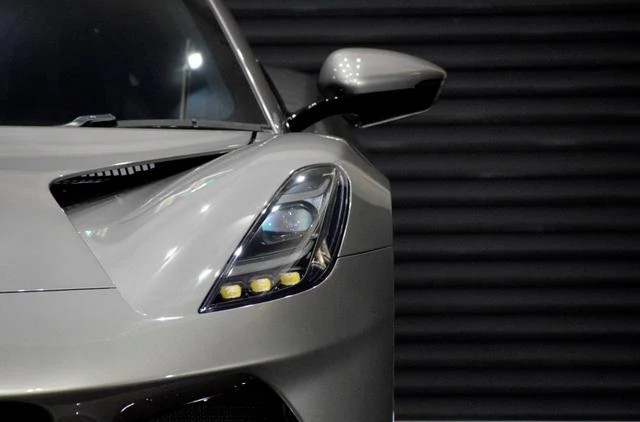 Lotus EMIRA 10